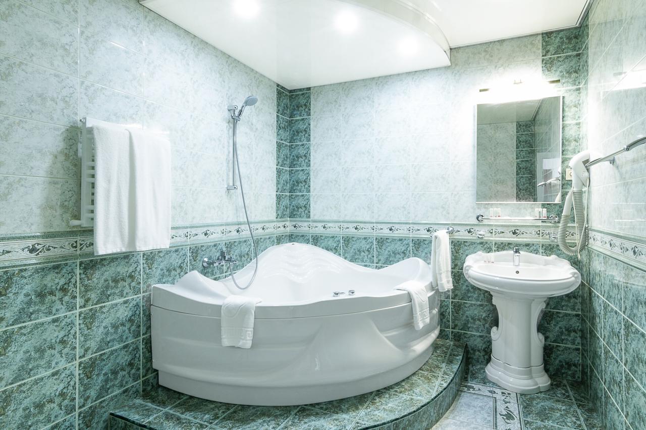 Spa Hotel Galera Kijev Kültér fotó